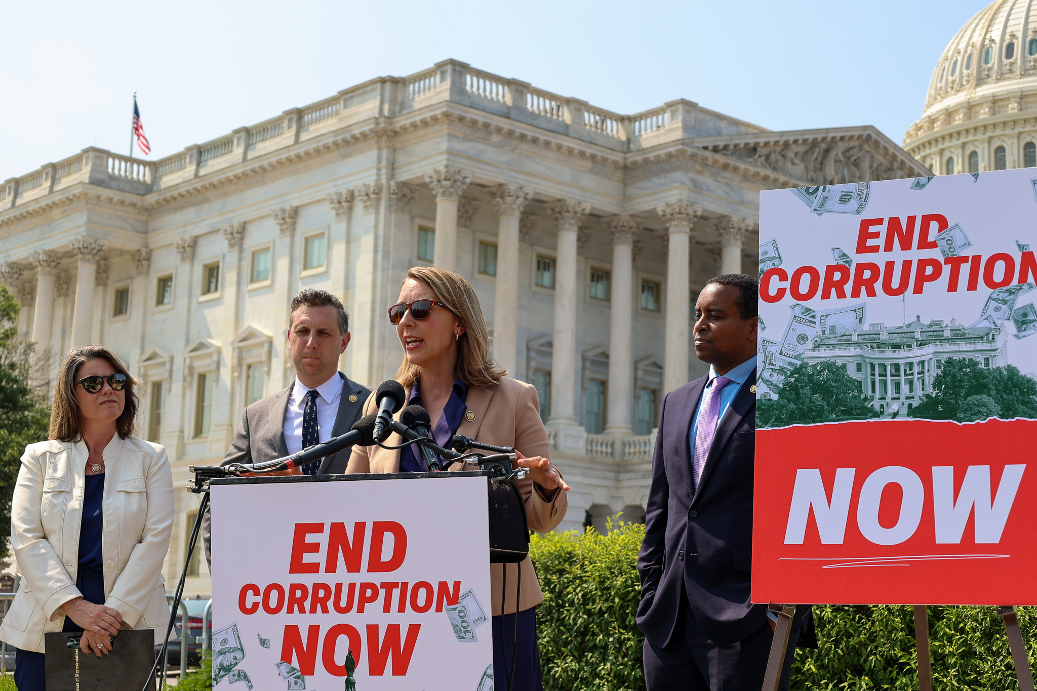 Next-Generation Lawmakers Unveil Legislative Agenda to End Corruption in  Washington | Representative Hillary Scholten