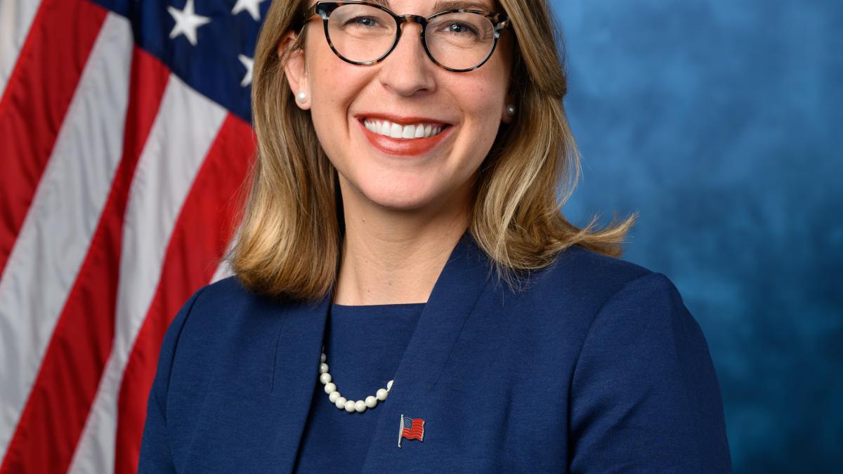 Congresswoman Hillary Scholten official photo